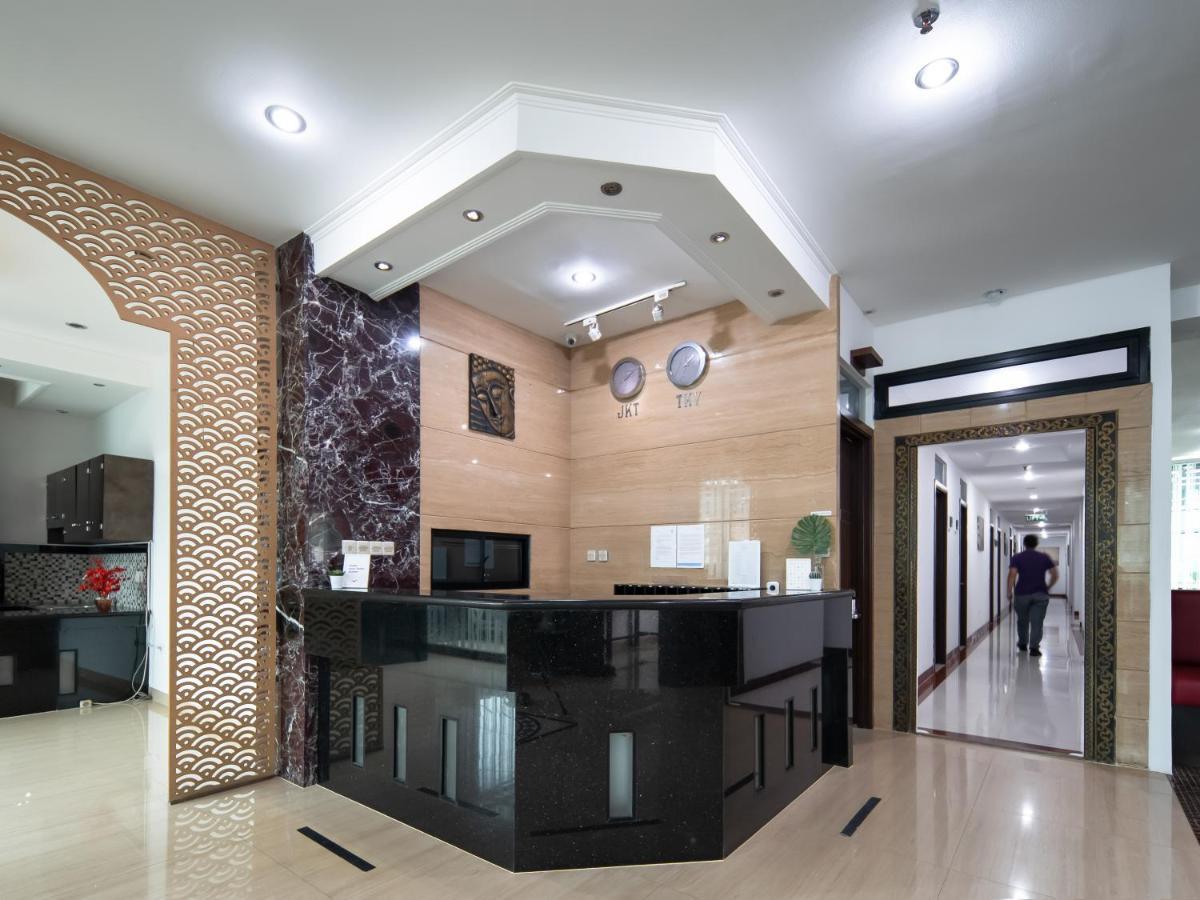 Cove Taman Aparthotel Jakarta Exteriör bild